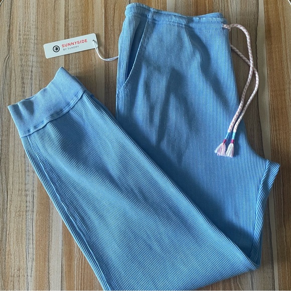 Sunnyside by Sundry Waffle Knit Set - Picture 6 of 9